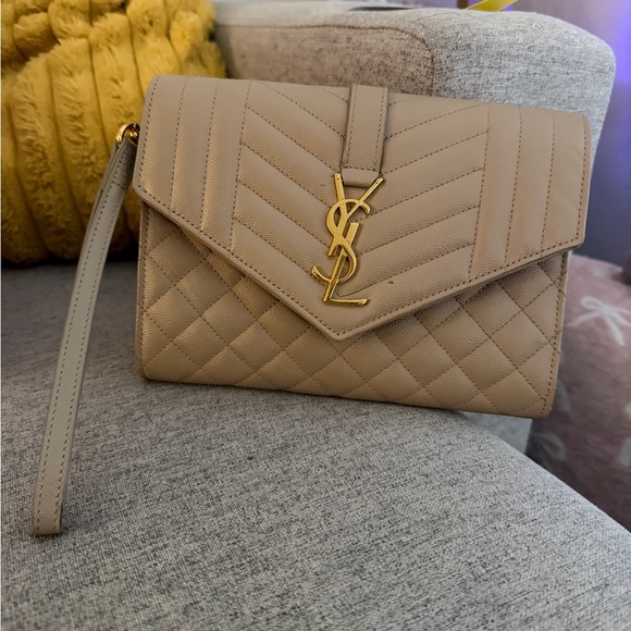 Yves Saint Laurent Tan Chevron Clutch - Picture 2 of 8